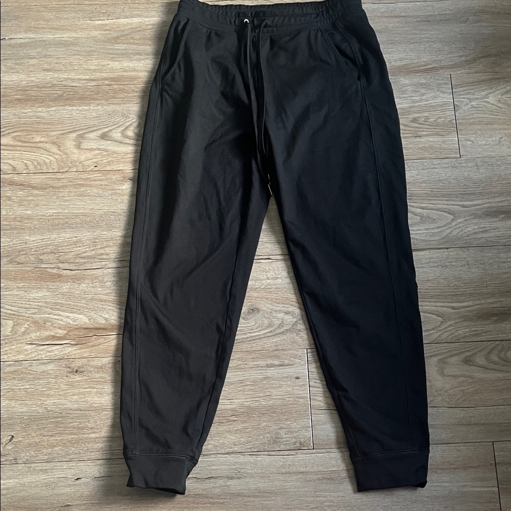 American Eagle Outfitters Black woman Jogger Sweatpants
